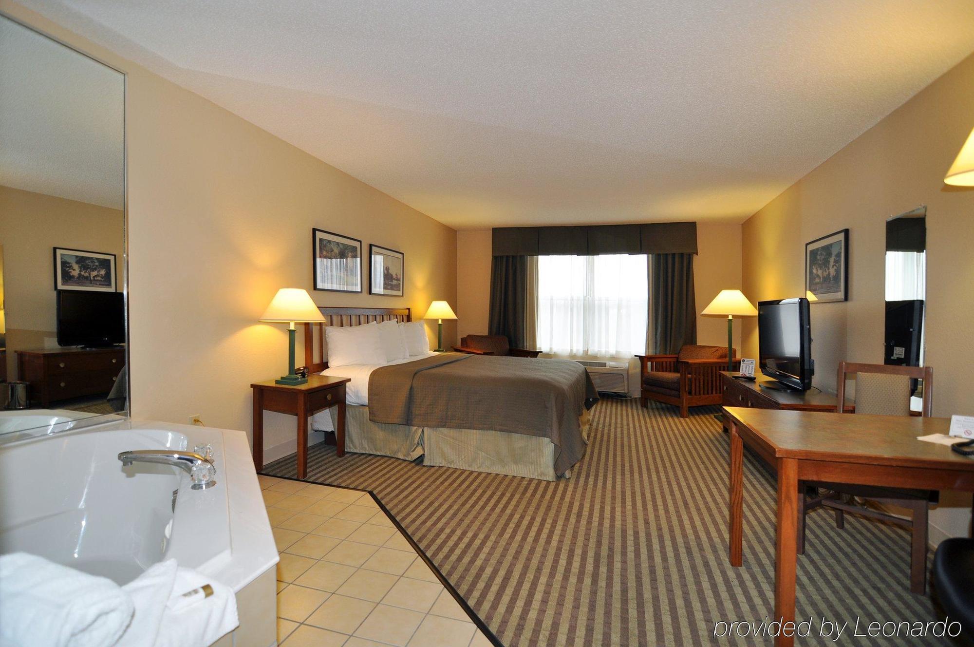 Norwood Inn And Suites Chaska חדר תמונה