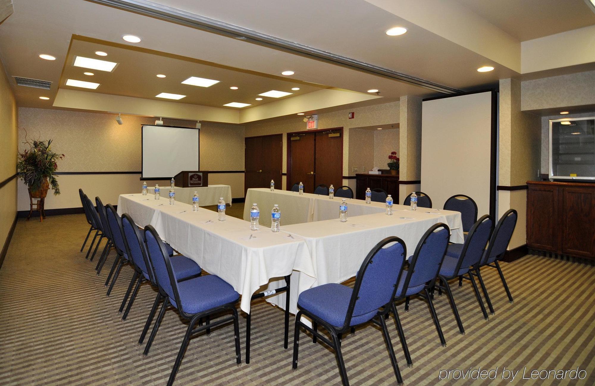 Norwood Inn And Suites Chaska מתקנים תמונה